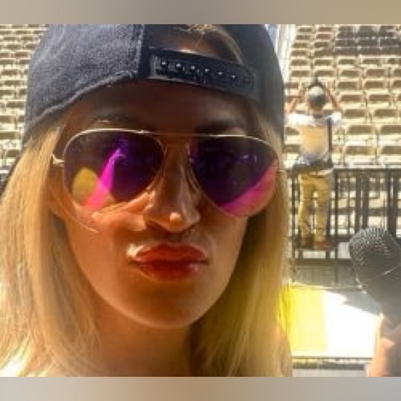 LIKE NEW Bright Pink Mirrored Ray Ban Aviator Sunglasses - Picture 3 of 10